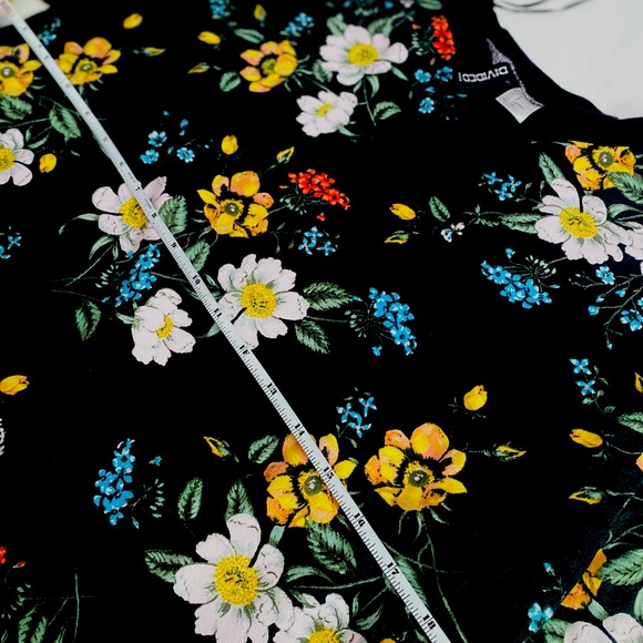 H&M floral Sweater - Picture 4 of 4